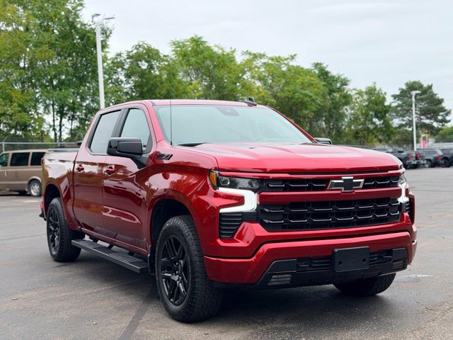 Used 2025 Chevrolet Silverado 1500 RST AWD/4WD image 4