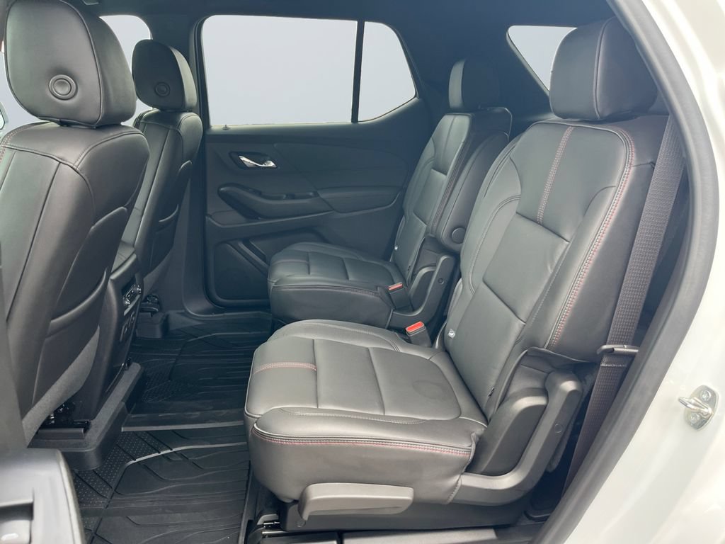 Used 2023 Chevrolet Traverse RS w/ LPO, Floor Liner Package AWD/4WD image 13