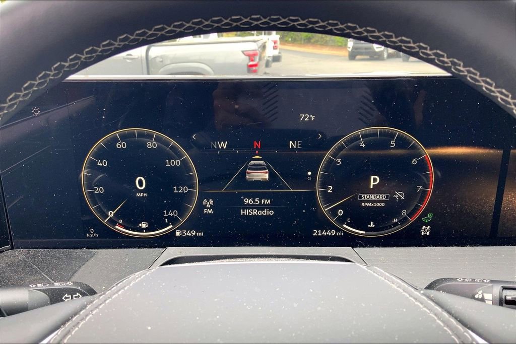 Used 2025 INFINITI QX80 Sensory image 10