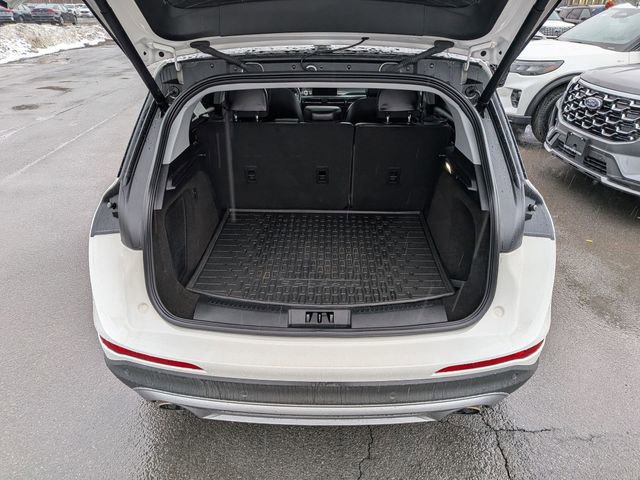 Used 2021 Lincoln Corsair AWD w/ Premium Package image 19