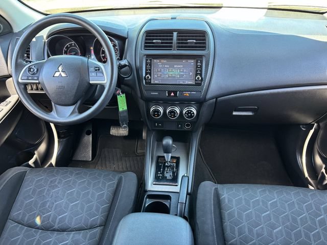 Used 2020 Mitsubishi Outlander Sport ES FWD image 15