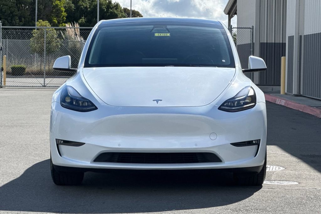 Used 2022 Tesla Model Y Performance AWD/4WD image 9