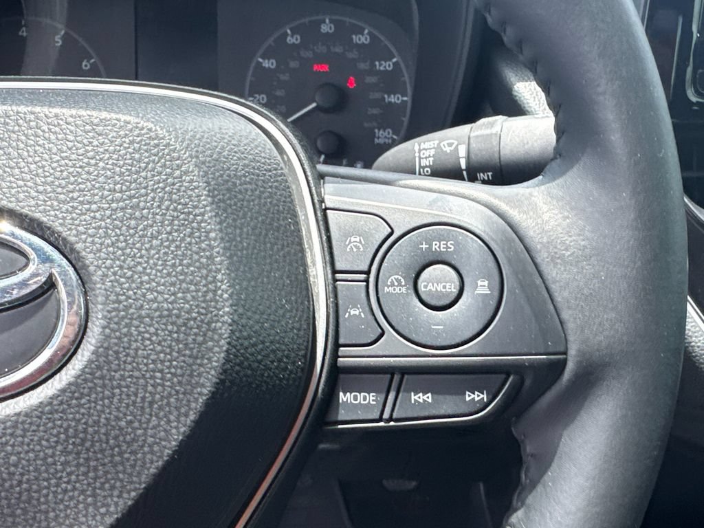 Used 2025 Toyota Corolla SE FWD image 27