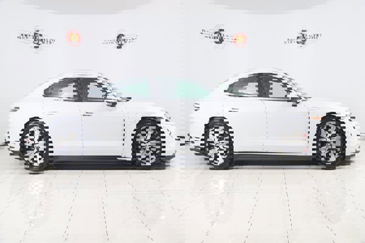 Used 2020 Porsche Taycan 4S image 2