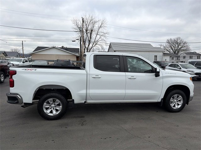 Used 2022 Chevrolet Silverado 1500 LT image 2