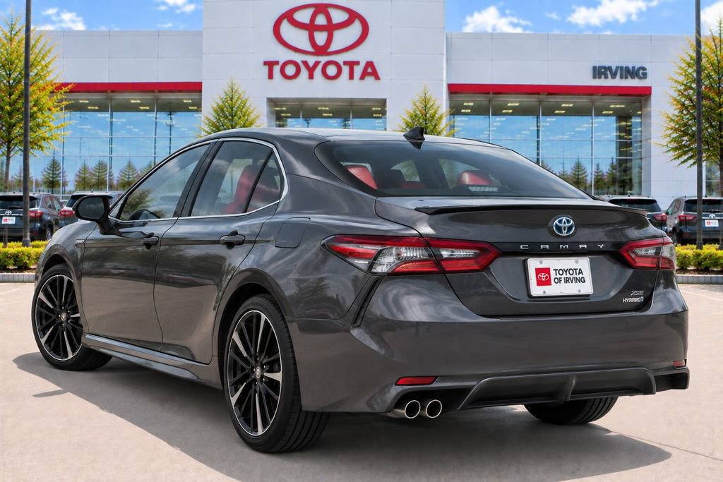 Used 2024 Toyota Camry XSE FWD image 3