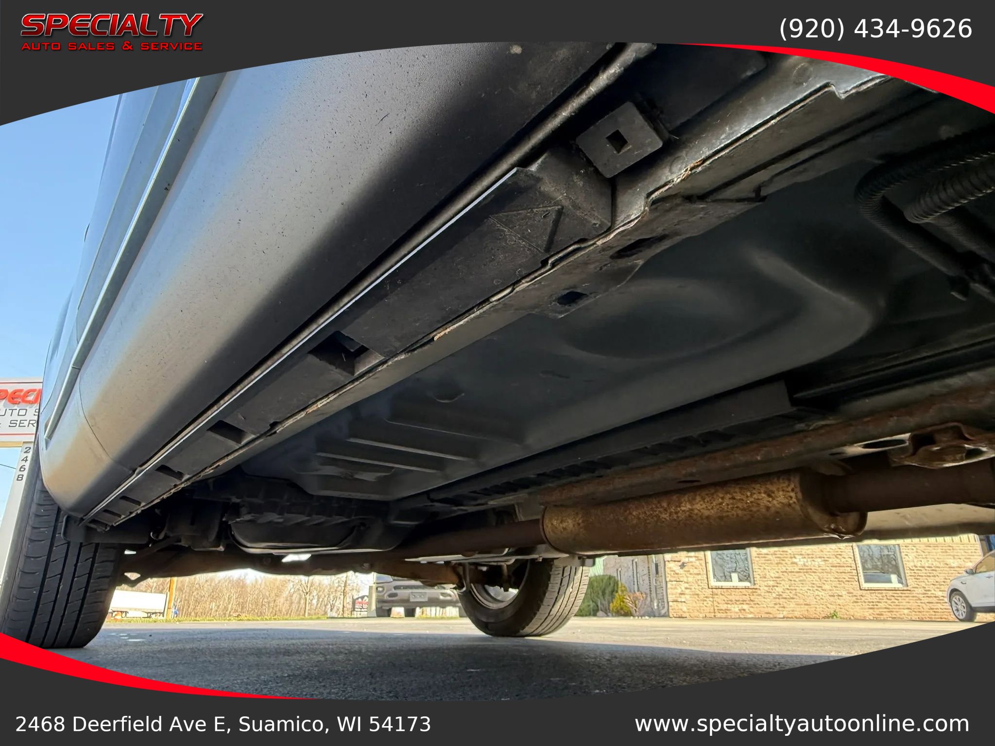 Used 2018 Ford Explorer XLT w/ Equipment Group 201A AWD/4WD image 40