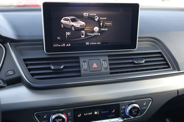 Used 2018 Audi SQ5 Prestige w/ Prestige Package image 16