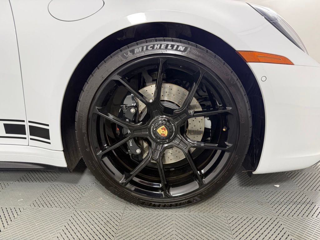 Certified 2023 Porsche 911 Targa 4S AWD/4WD image 14