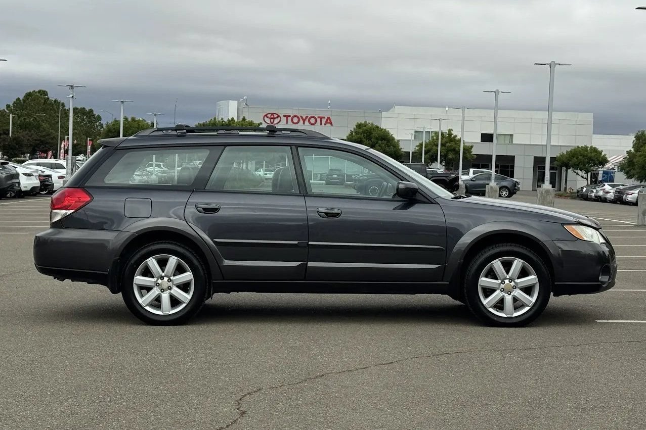 Used 2008 Subaru Outback 2.5i Limited AWD/4WD image 7