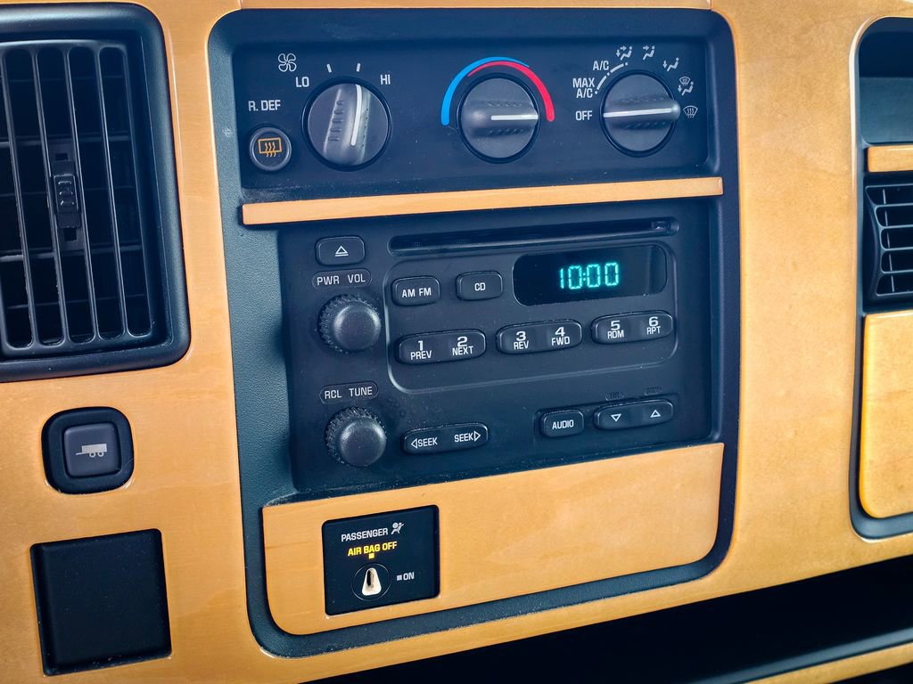 Used 2006 Chevrolet Express 3500 Extended w/ Power and Light Package image 21