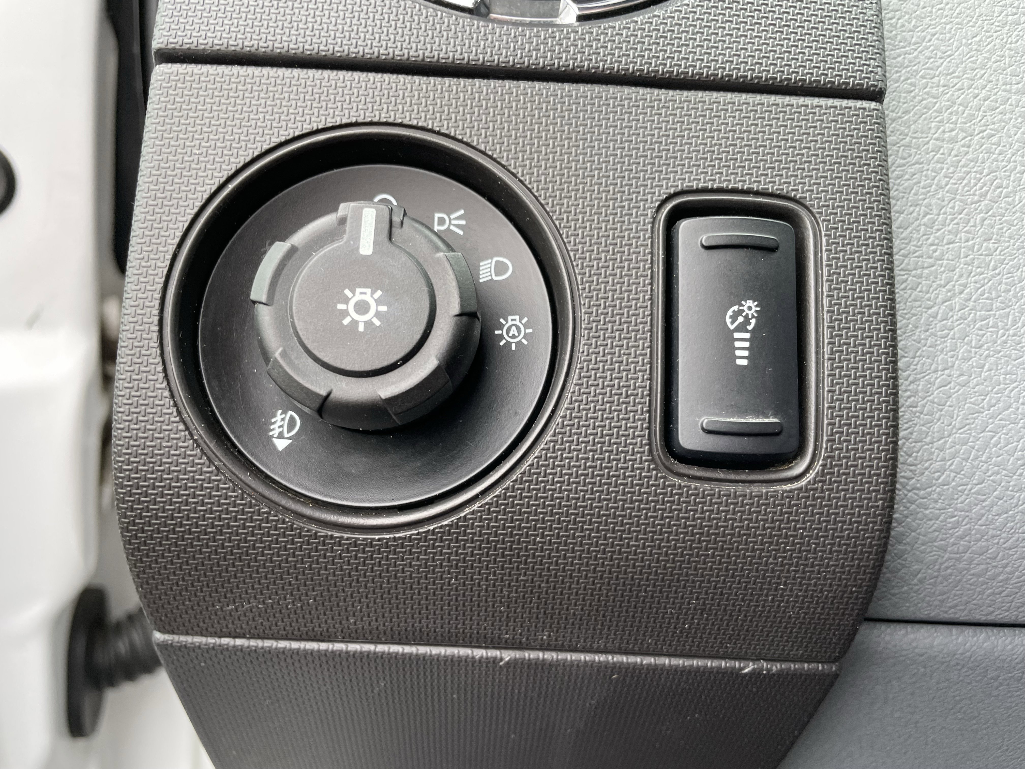 Used 2016 Ford F250 XLT w/ Advanced Security Group image 15