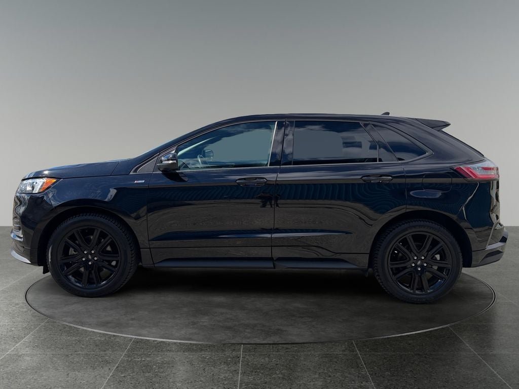 Used 2020 Ford Edge ST-Line w/ Cold Weather Package AWD/4WD image 5