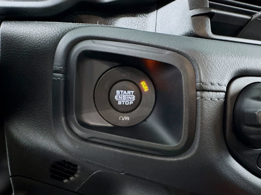 Used 2024 Jeep Wrangler High Altitude AWD/4WD image 19