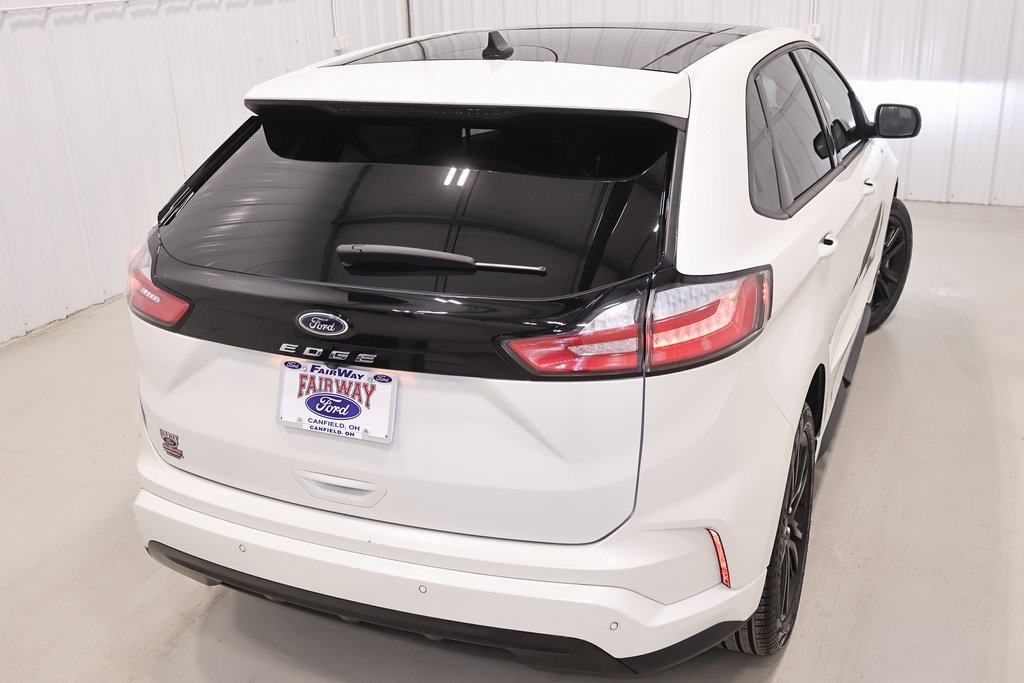 Certified 2023 Ford Edge ST-Line w/ Cargo Accessory Package image 47