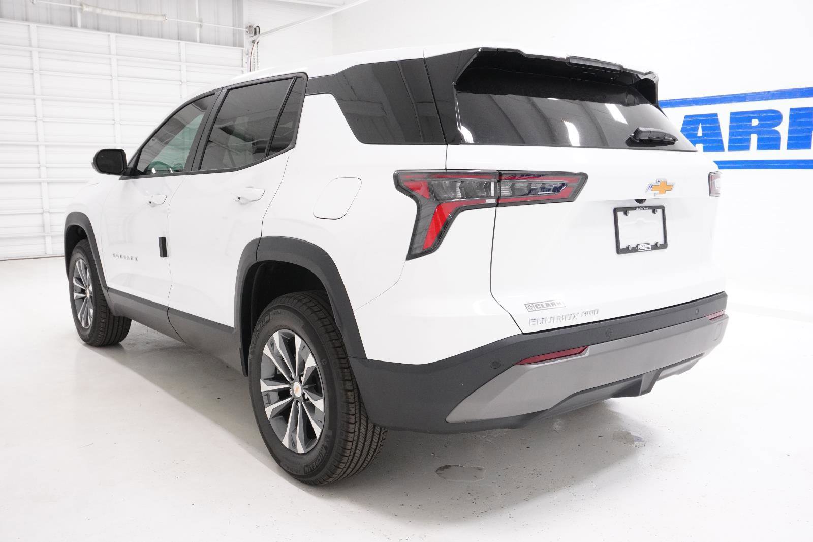 New 2026 Chevrolet Equinox LT image 9