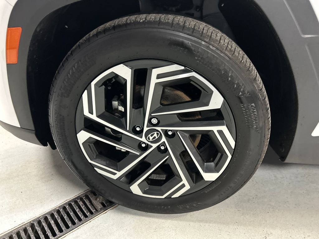 Used 2025 Hyundai Tucson Limited image 9