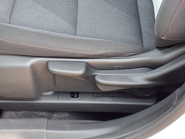Used 2024 Chevrolet Trax RS FWD image 4