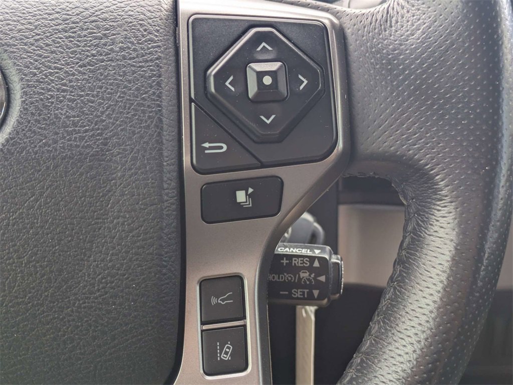 Used 2018 Toyota Tacoma SR5 image 25