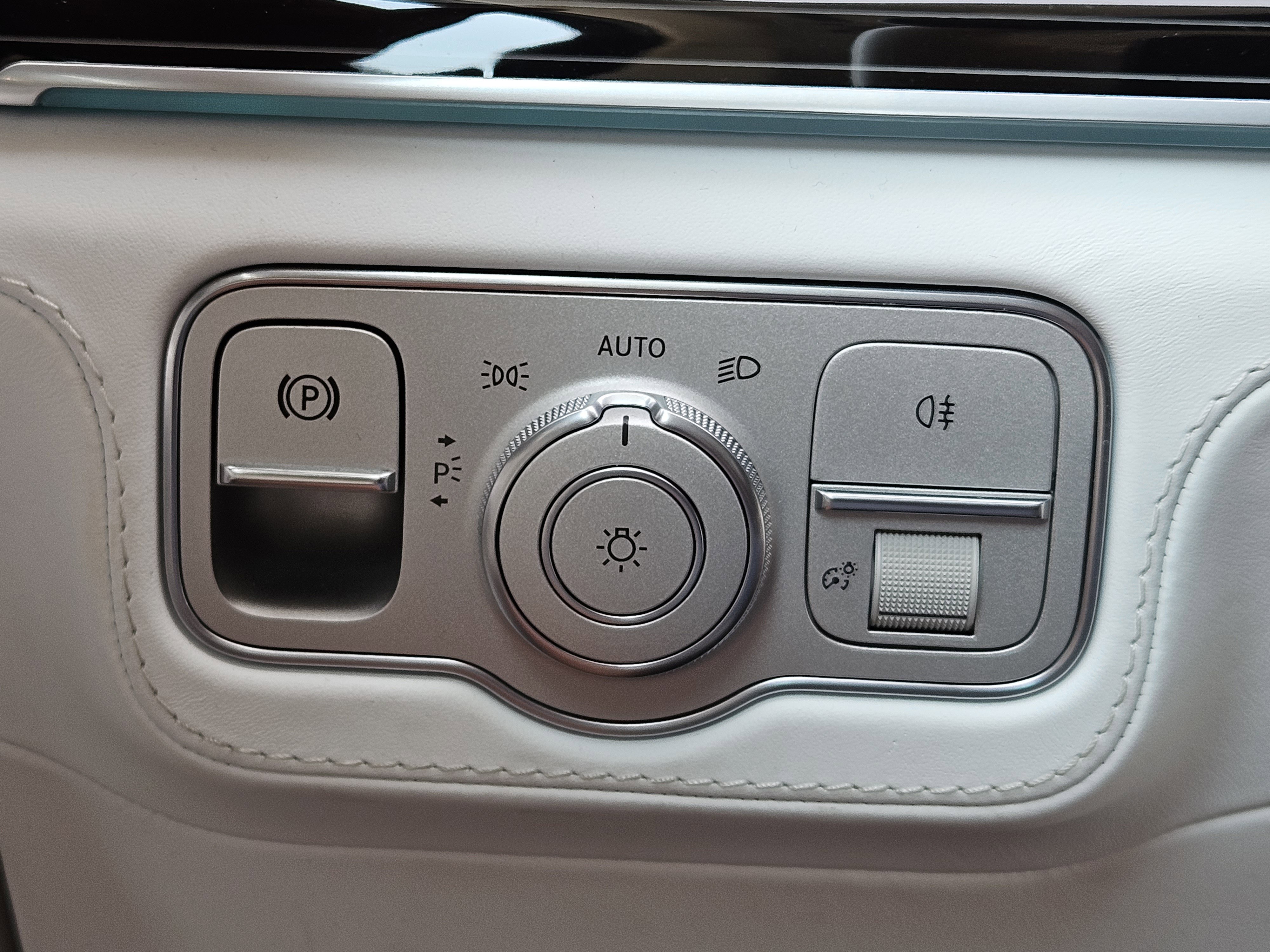 Certified 2022 Mercedes-Benz Maybach GLS 600 4MATIC image 24