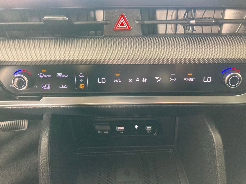 Certified 2023 Kia Sportage SX image 8
