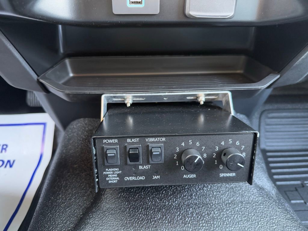 New 2025 Ford F450 XL w/ XL Chrome Package image 39