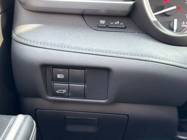 Used 2022 Toyota Highlander XSE AWD/4WD image 33