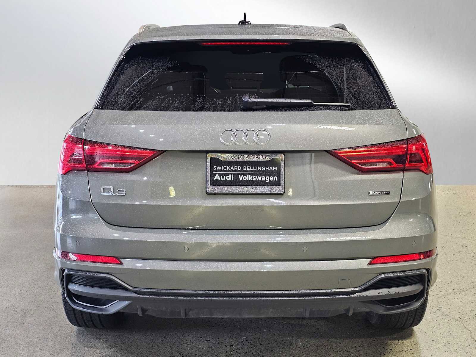 Used 2023 Audi Q3 2.0T Premium w/ Convenience Package image 5