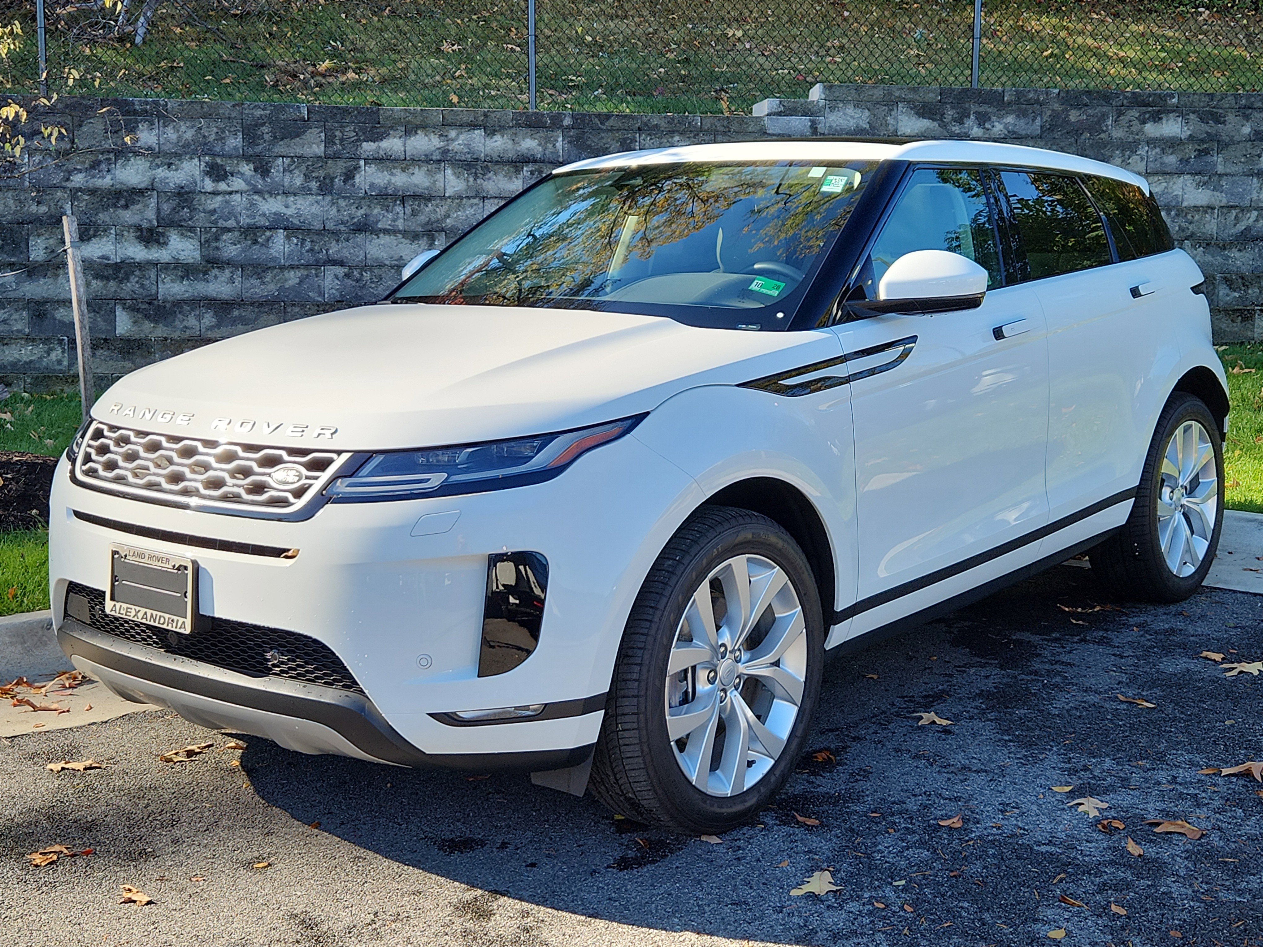 Used 2023 Land Rover Range Rover Evoque SE