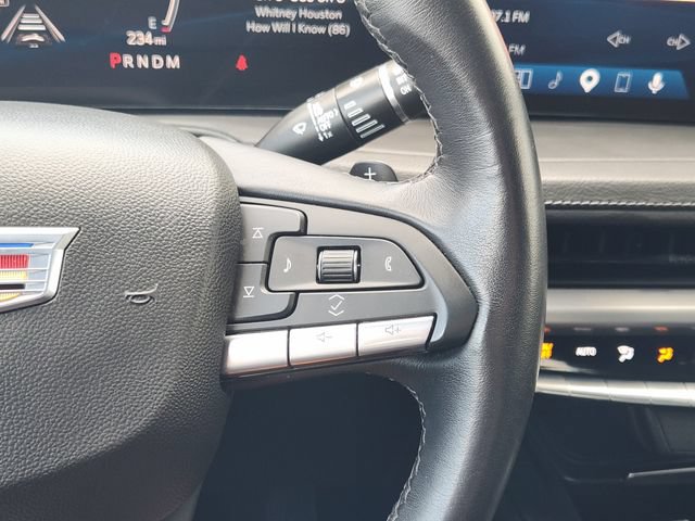 Used 2025 Cadillac XT4 Premium Luxury FWD image 29