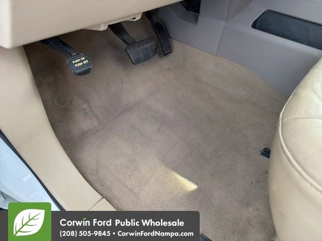 Used 2015 Nissan Armada Platinum w/ 2nd Row Captain Seat Package image 27