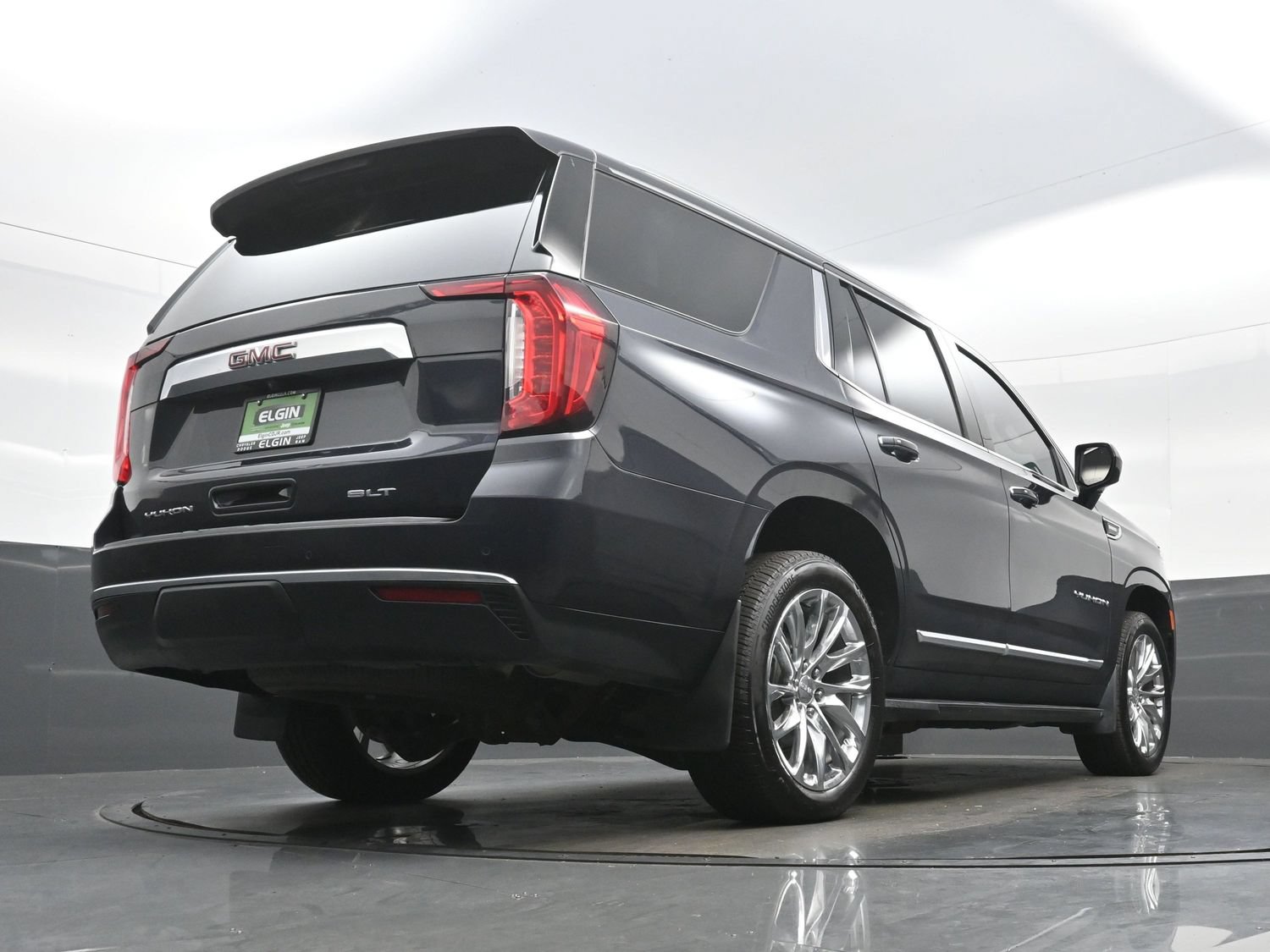 Used 2023 GMC Yukon SLT AWD/4WD image 35