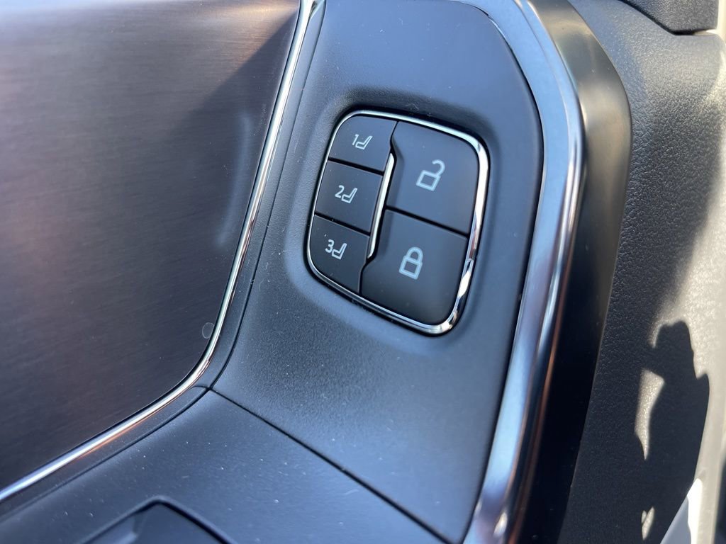 New 2026 Ford F350 Platinum w/ Tremor Off-Road Package image 17