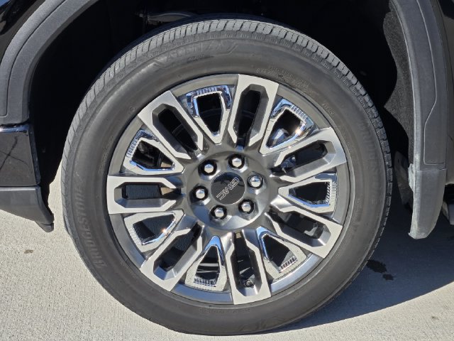Used 2025 GMC Sierra 1500 Denali Ultimate AWD/4WD image 8