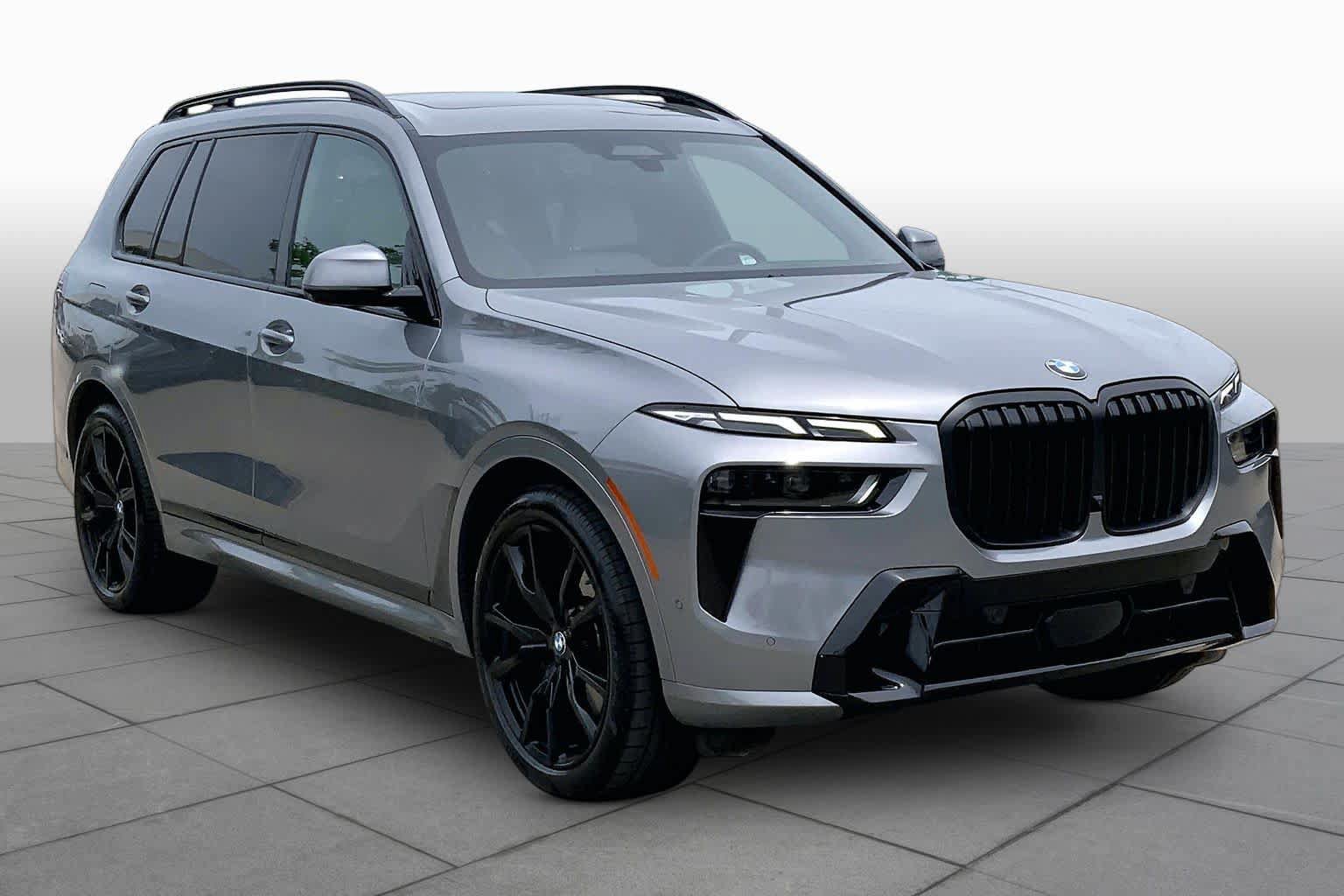 Certified 2025 BMW X7 xDrive40i w/ M Sport Package AWD/4WD image 2