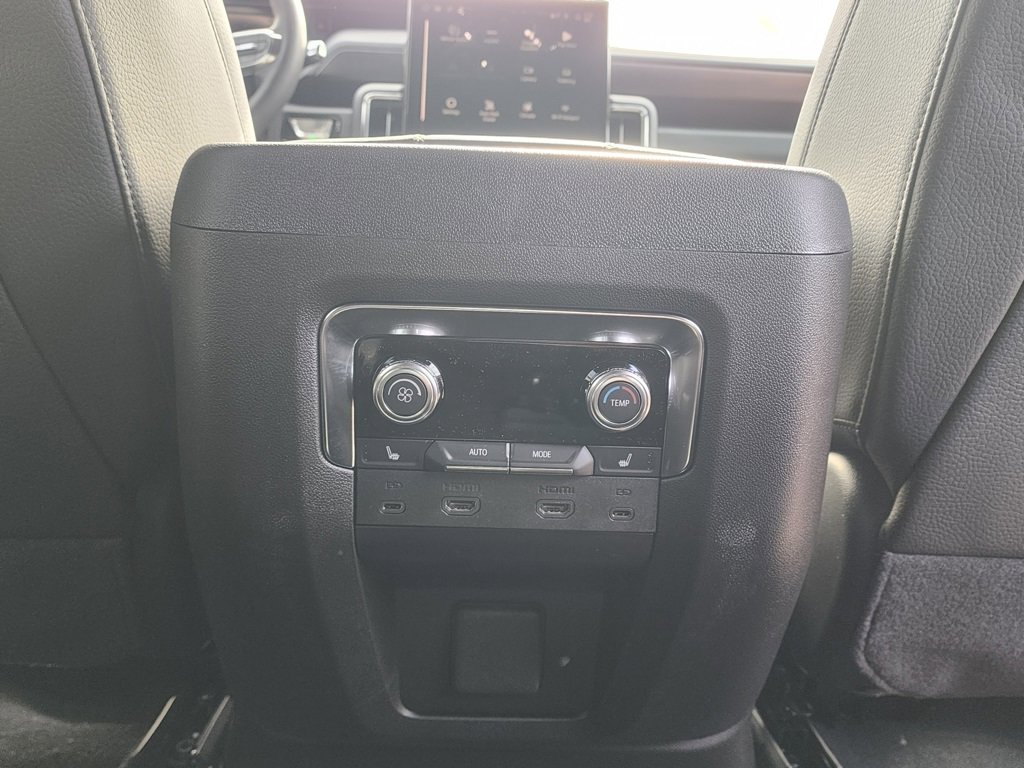 New 2026 GMC Yukon Denali w/ Denali Reserve Package image 56