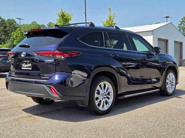 Used 2024 Toyota Highlander Limited AWD/4WD image 5