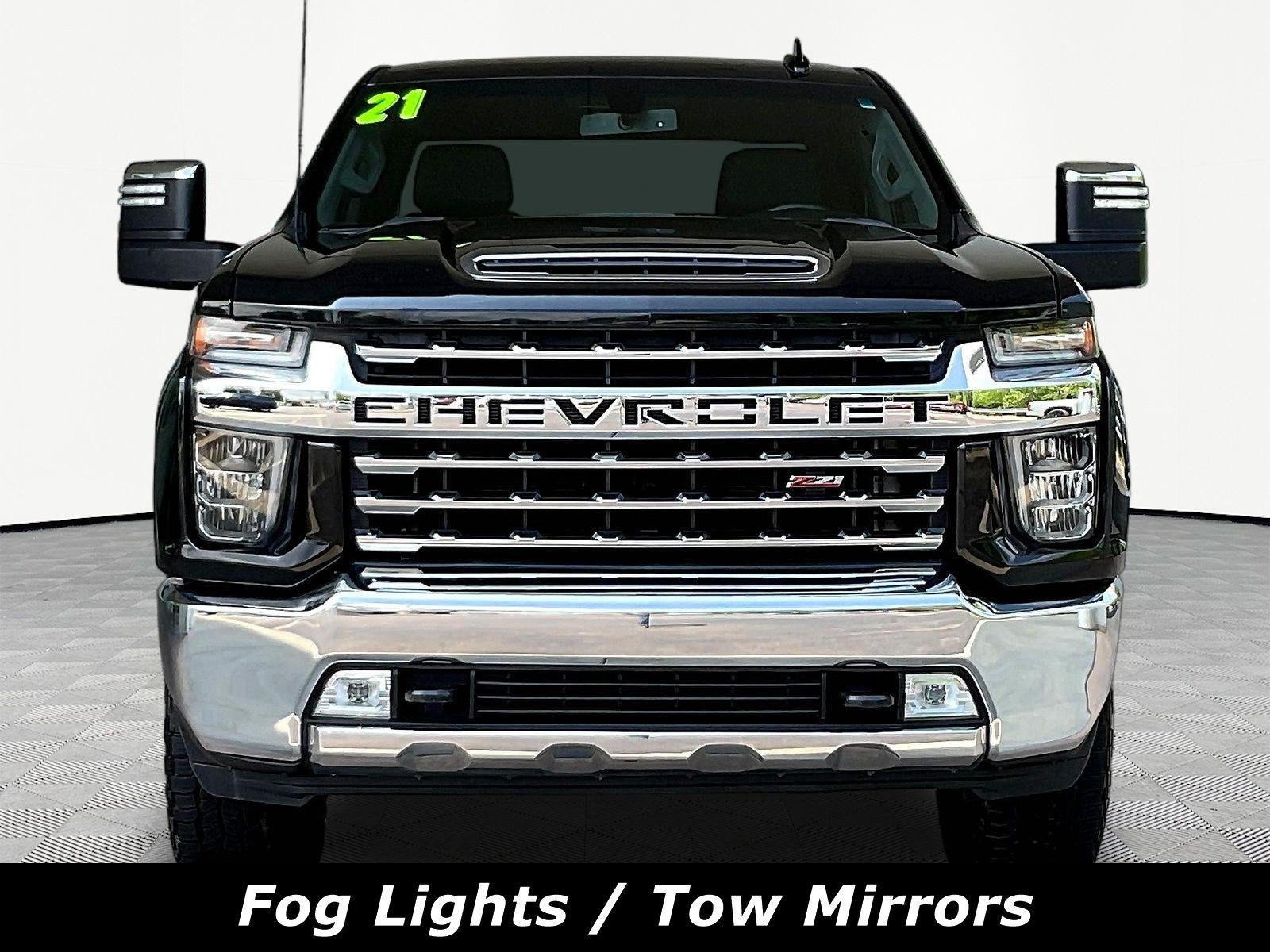 Used 2021 Chevrolet Silverado 2500 LTZ AWD/4WD image 2