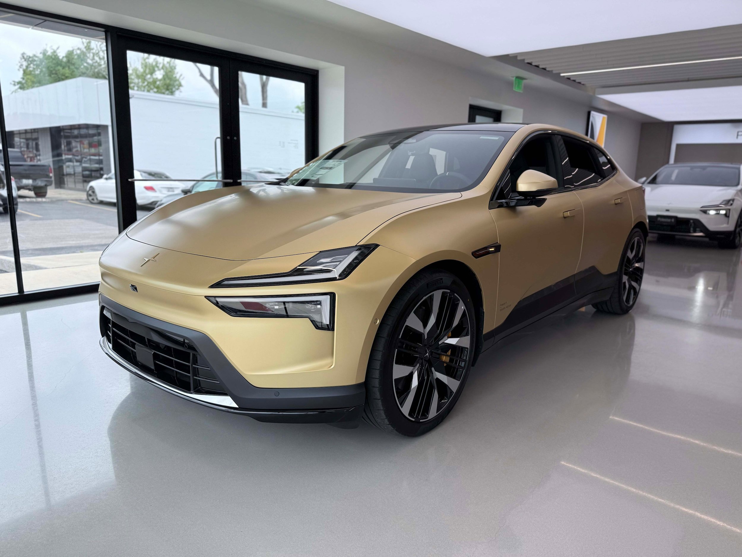 New 2026 Polestar Polestar 4 w/ Performance Pack AWD/4WD image 2