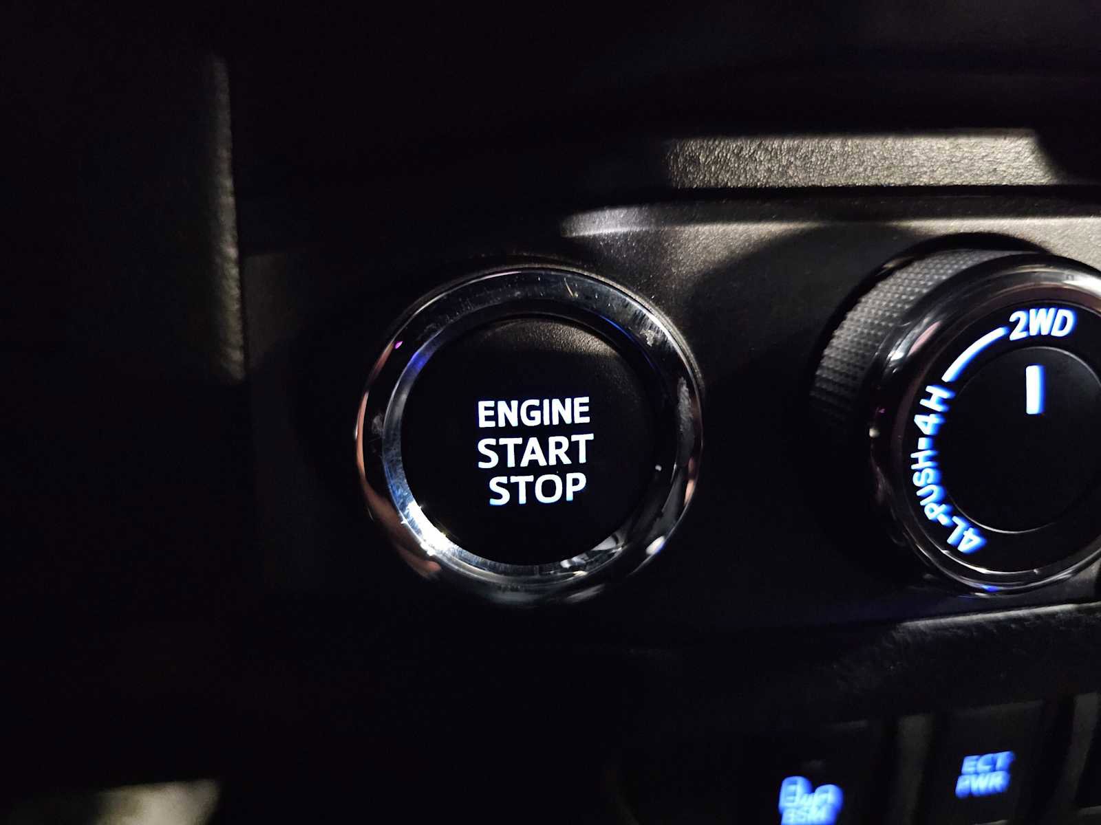 Used 2021 Toyota Tacoma TRD Sport w/ Technology Package image 21