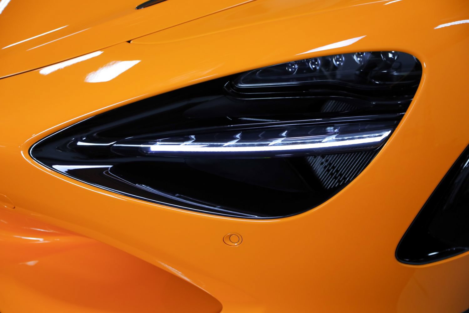 Used 2026 McLaren 750S Spider RWD image 15