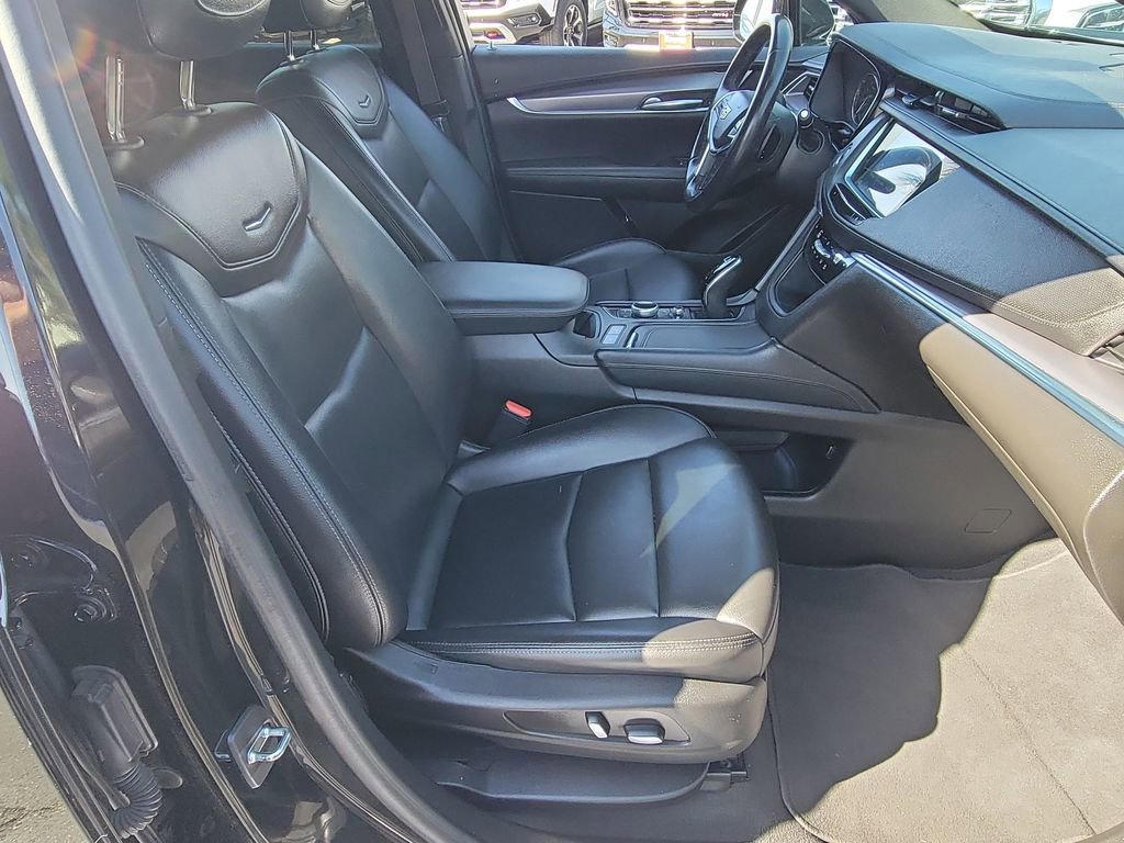 Certified 2023 Cadillac XT5 Luxury image 26