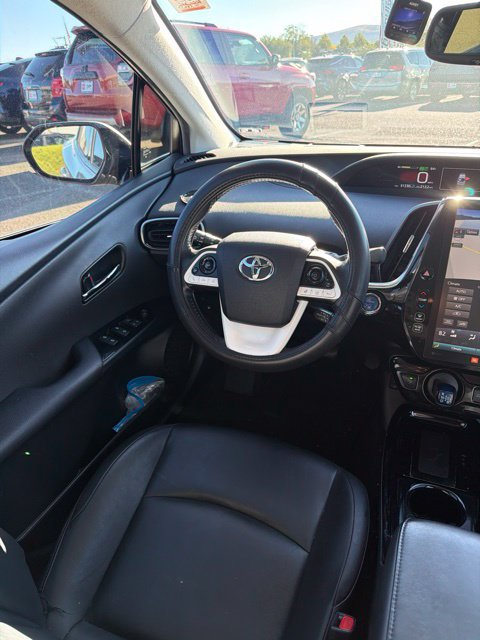 Certified 2018 Toyota Prius Prime Advanced w/ Carpet Mat Package FWD image 11