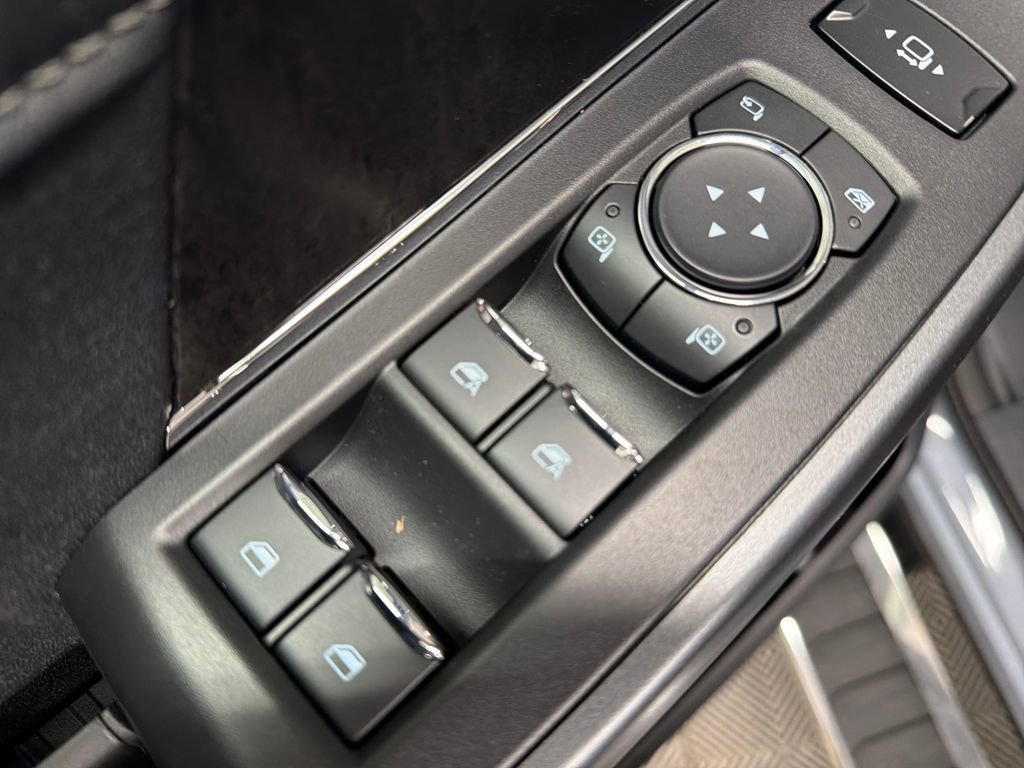 New 2026 Ford F250 Lariat w/ Lariat Premium Package image 16