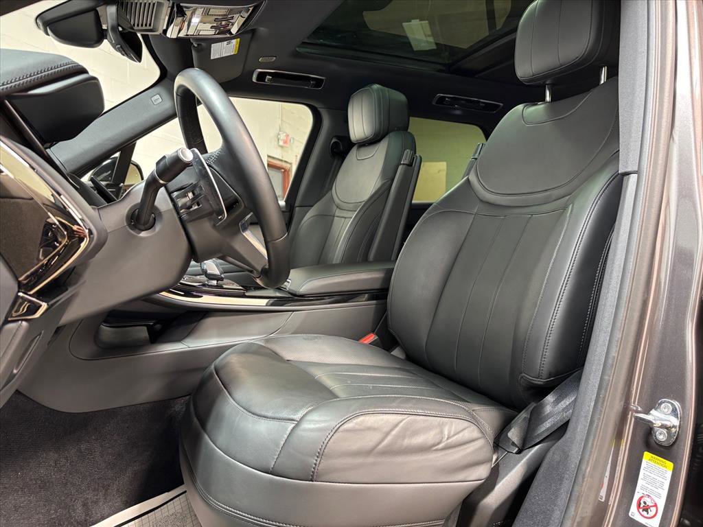 Used 2024 Land Rover Range Rover Sport SE image 22