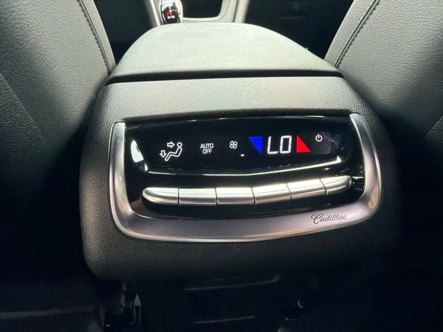 Certified 2025 Cadillac XT6 Luxury AWD/4WD image 19