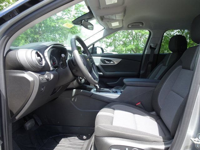 New 2026 Chevrolet Blazer LT w/ Midnight/Sport Edition FWD image 5