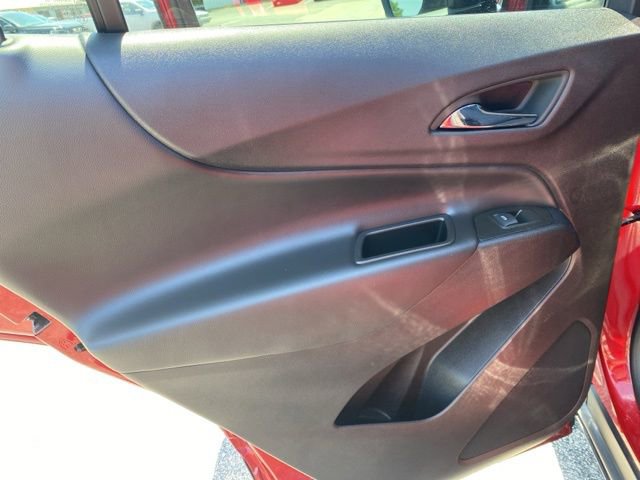 Used 2024 Chevrolet Equinox LT w/ LPO, Floor Liner Package FWD image 30