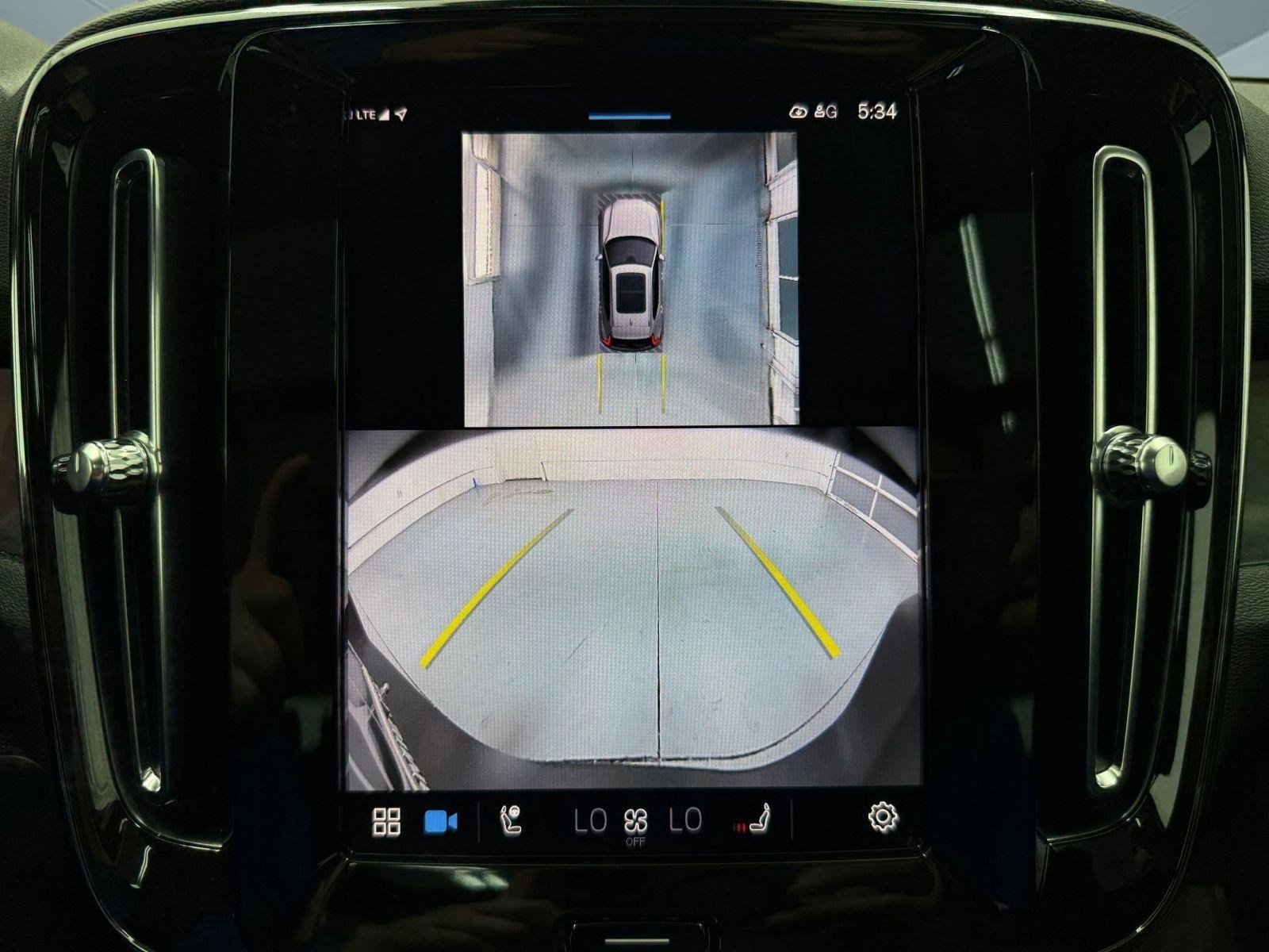 Used 2024 Volvo XC40 Recharge Ultimate w/ Protection Package Premier image 30