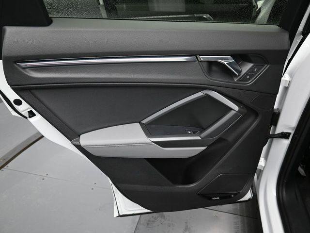 Used 2022 Audi Q3 2.0T Premium Plus w/ Premium Plus Package image 31